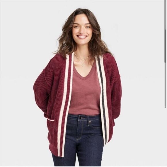 NWT Universal Thread Small Long Sleeve Waffle Knit Sweater Burgundy Cardigan - Picture 1 of 6